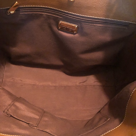 Salvatore Ferragamo cruise collection raffia bag - Picture 9 of 9